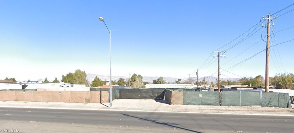 Gateway Road, Las Vegas, NV 89115
