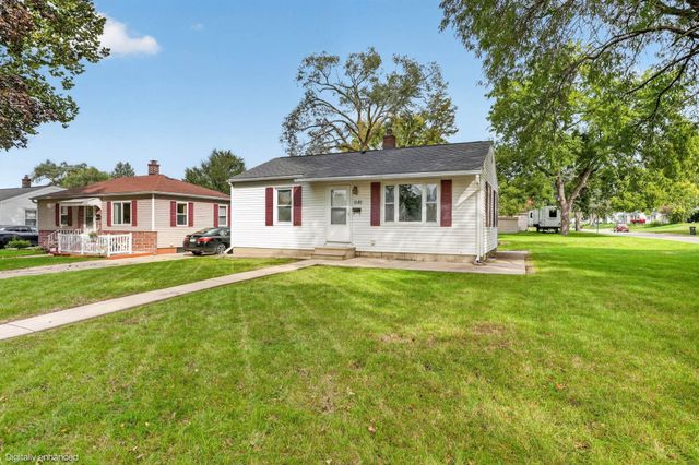1181 Locke Avenue, Waterloo, IA 50702