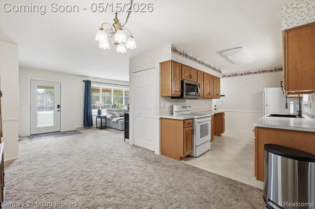 5457 N Seymour Road, Flushing, MI 48433