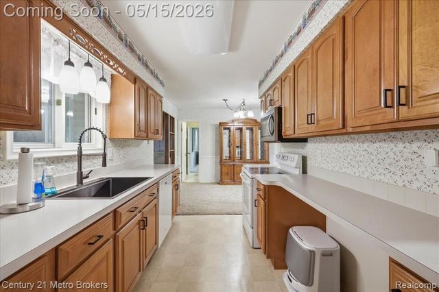 5457 N Seymour Road, Flushing, MI 48433