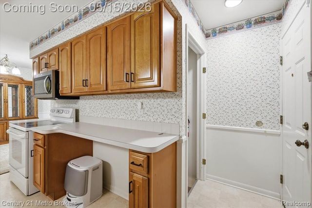 5457 N Seymour Road, Flushing, MI 48433