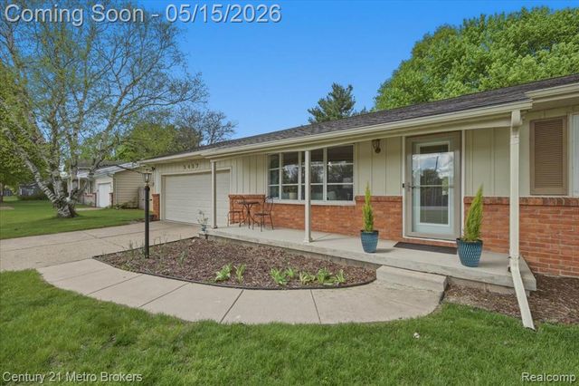 5457 N Seymour Road, Flushing, MI 48433