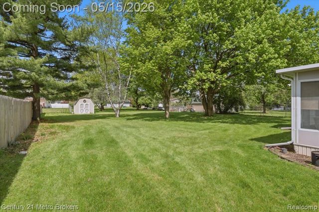 5457 N Seymour Road, Flushing, MI 48433
