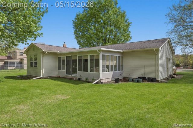 5457 N Seymour Road, Flushing, MI 48433
