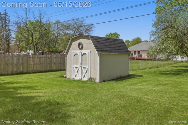 5457 N Seymour Road, Flushing, MI 48433