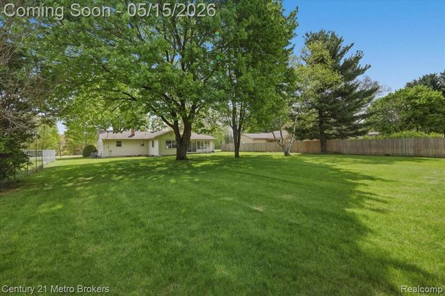 5457 N Seymour Road, Flushing, MI 48433