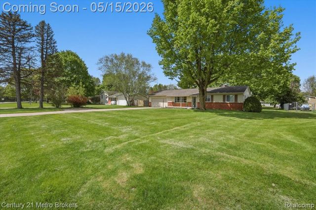5457 N Seymour Road, Flushing, MI 48433