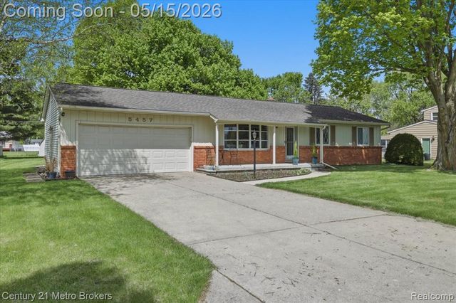 5457 N Seymour Road, Flushing, MI 48433