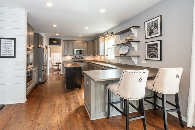 2440 Trailside Lane, Wauconda, IL 60084