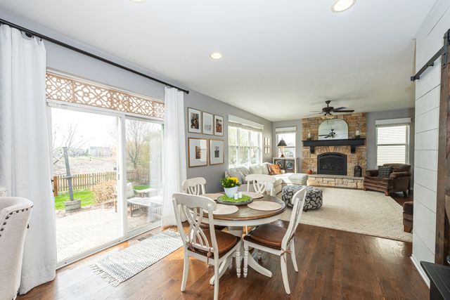 2440 Trailside Lane, Wauconda, IL 60084