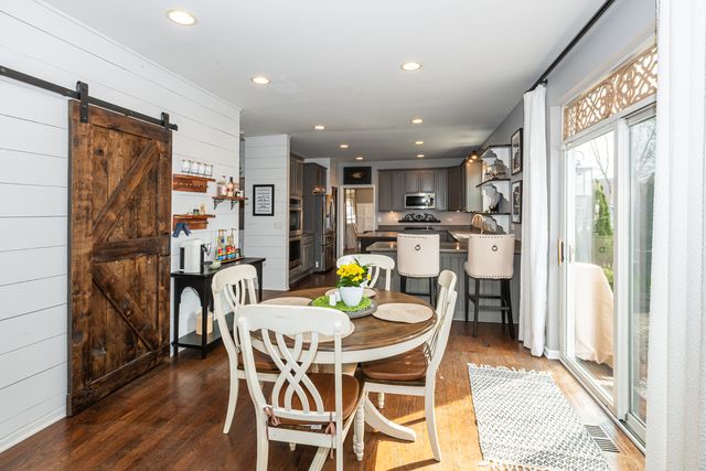 2440 Trailside Lane, Wauconda, IL 60084