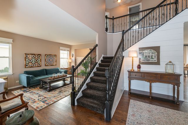 2440 Trailside Lane, Wauconda, IL 60084