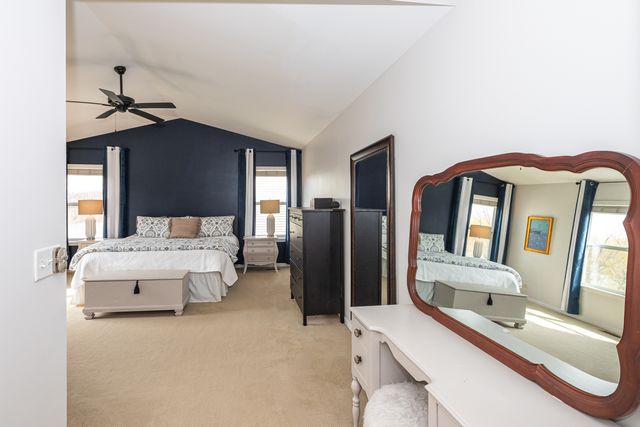 2440 Trailside Lane, Wauconda, IL 60084