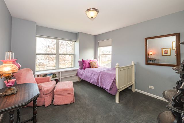 2440 Trailside Lane, Wauconda, IL 60084