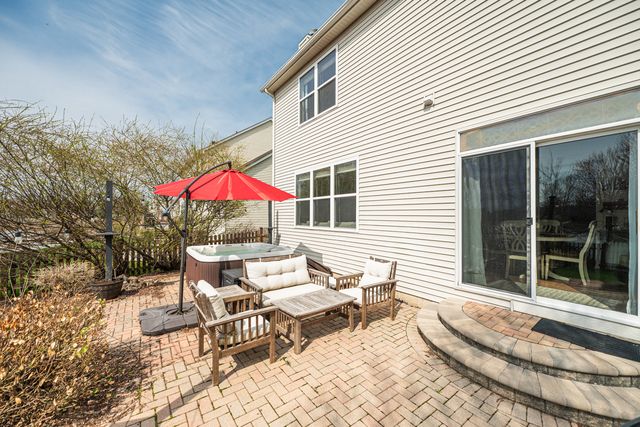 2440 Trailside Lane, Wauconda, IL 60084