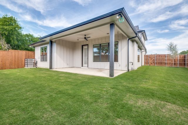 2805 Cherrywood Avenue, Dallas, TX 75235