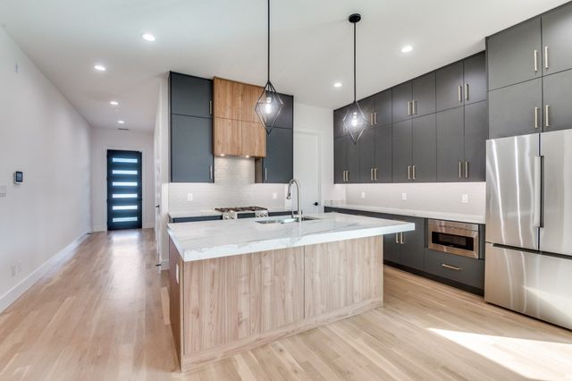 2805 Cherrywood Avenue, Dallas, TX 75235