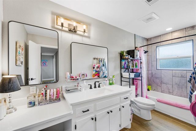 801 NW 40th St, Lawton, OK 73505