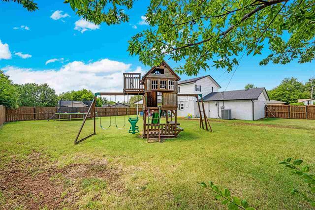 801 NW 40th St, Lawton, OK 73505