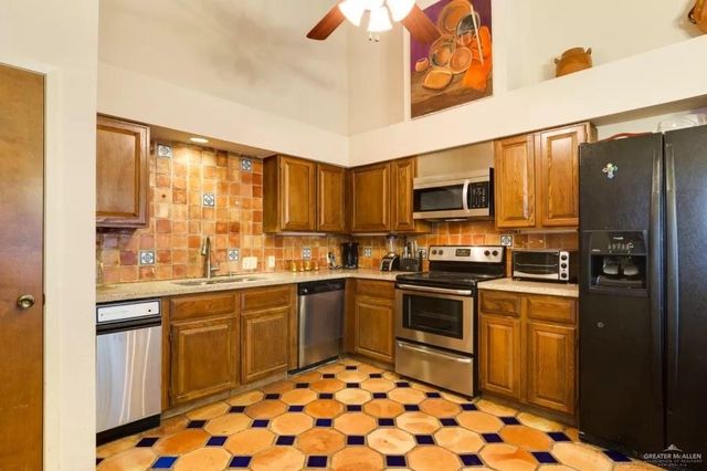 107 W Shasta Avenue W, Mcallen, TX 78504
