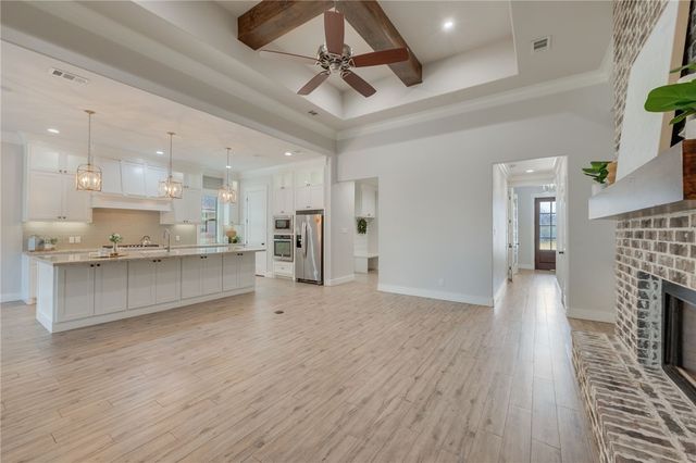 3911 Eskew Drive, College Station, TX 77845