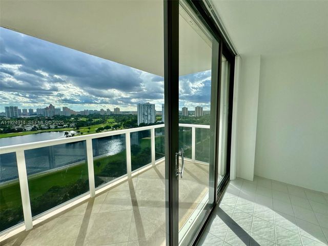 3675 N Country Club Dr 2007, Aventura, FL 33180