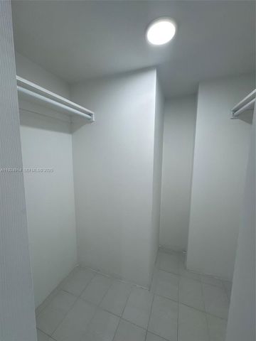 3675 N Country Club Dr 2007, Aventura, FL 33180