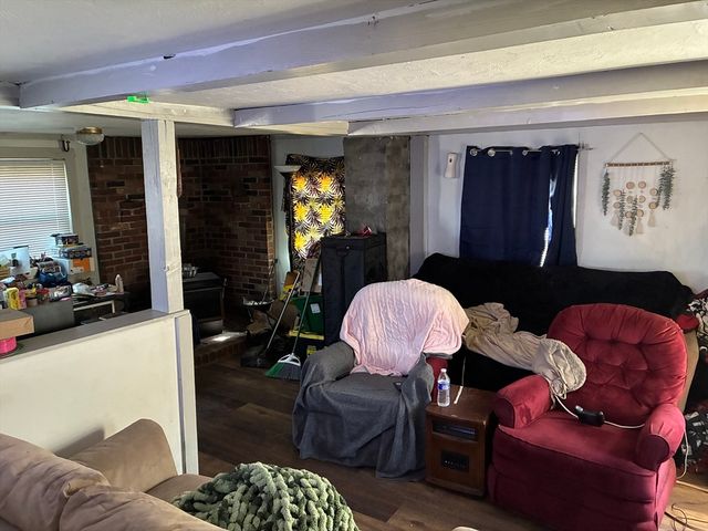 129 Commercial St, Whitman, MA 02382