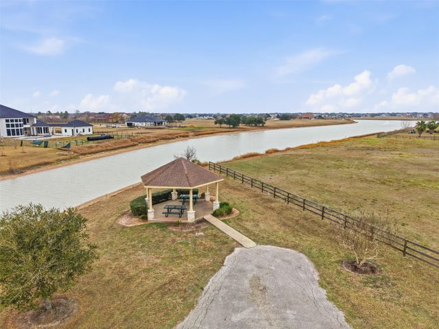 13614 Lake Ridge Drive, Richmond, TX 77469