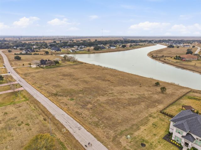 13614 Lake Ridge Drive, Richmond, TX 77469