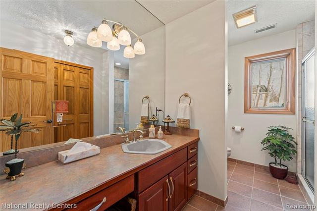 2021 Serenity Way, Commerce Twp, MI 48390