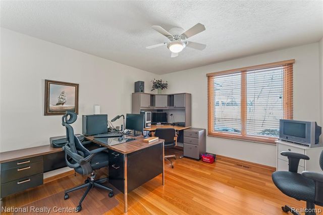 2021 Serenity Way, Commerce Twp, MI 48390