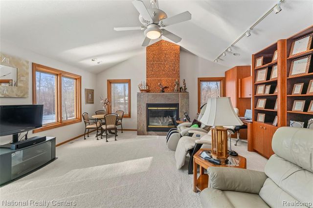 2021 Serenity Way, Commerce Twp, MI 48390