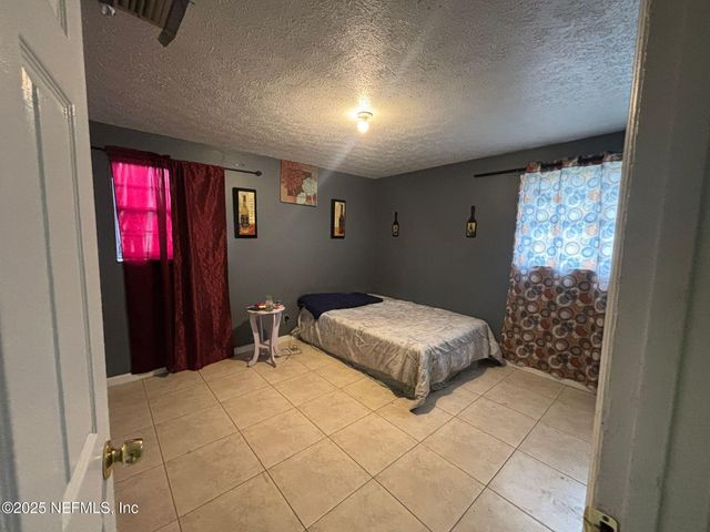 4378 FOREST Boulevard, Jacksonville, FL 32246