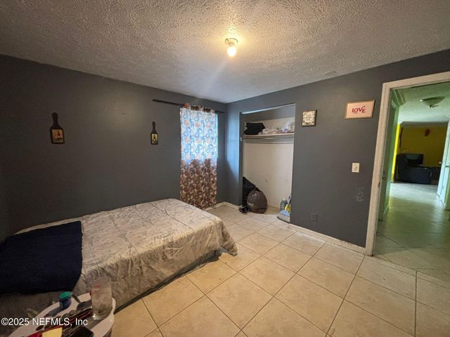 4378 FOREST Boulevard, Jacksonville, FL 32246