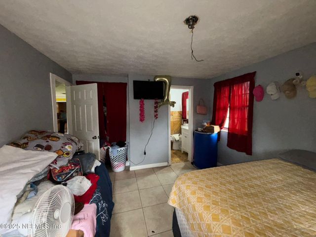 4378 FOREST Boulevard, Jacksonville, FL 32246