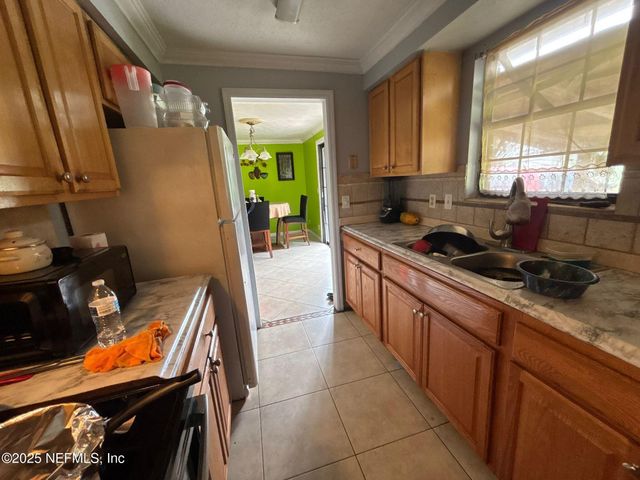 4378 FOREST Boulevard, Jacksonville, FL 32246