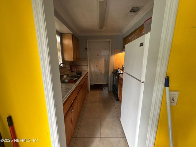 4378 FOREST Boulevard, Jacksonville, FL 32246