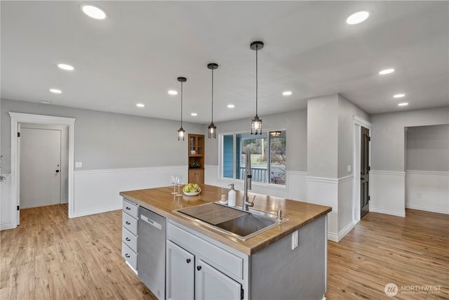 404 W Roanoke Street, Centralia, WA 98531