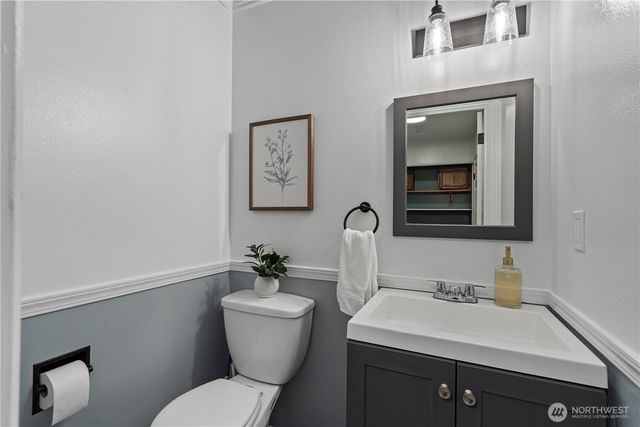 404 W Roanoke Street, Centralia, WA 98531