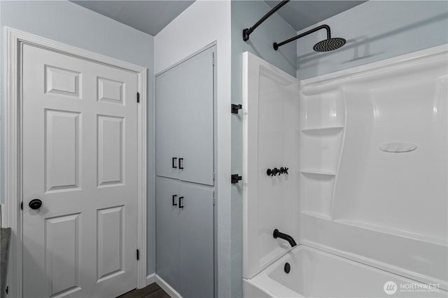 404 W Roanoke Street, Centralia, WA 98531