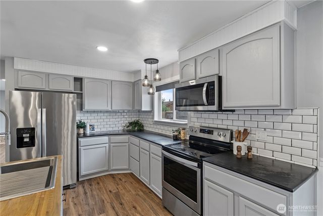 404 W Roanoke Street, Centralia, WA 98531