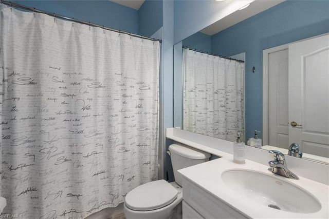 1182 Sweetwater LN 1807, Naples, FL 34110