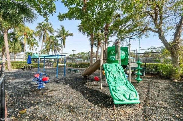 1182 Sweetwater LN 1807, Naples, FL 34110