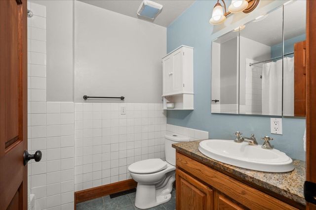 27415 N Bear Lake Rd, Chattaroy, WA 99003