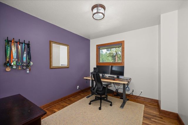 27415 N Bear Lake Rd, Chattaroy, WA 99003