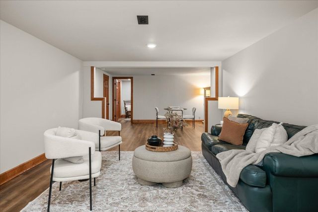 27415 N Bear Lake Rd, Chattaroy, WA 99003
