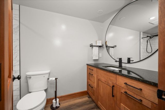 27415 N Bear Lake Rd, Chattaroy, WA 99003