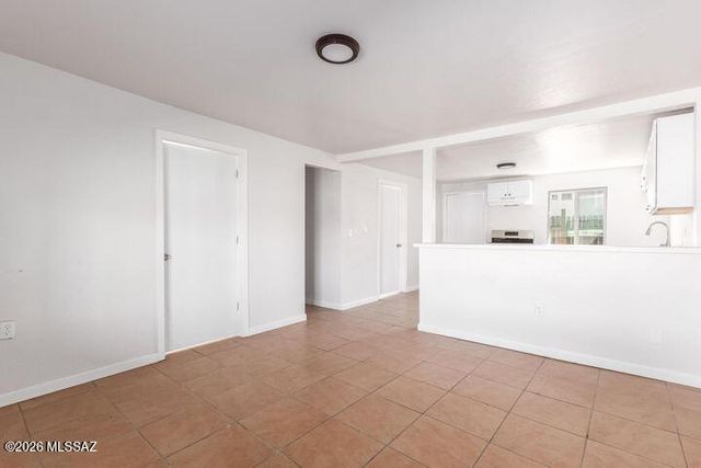 4119 S 5th Avenue, Tucson, AZ 85714