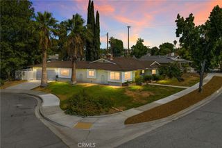 527 Nottingham Drive, Redlands, CA 92373
